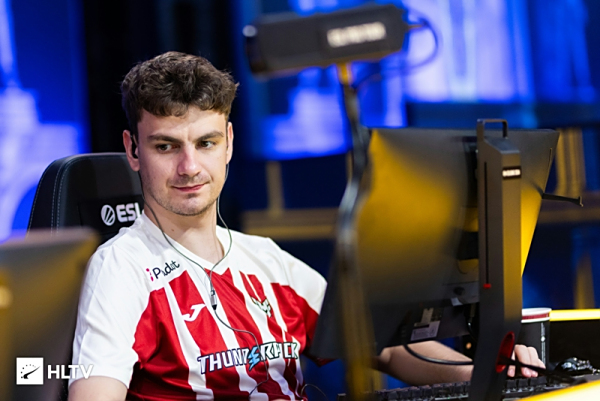 弱侧协防 弱侧协防